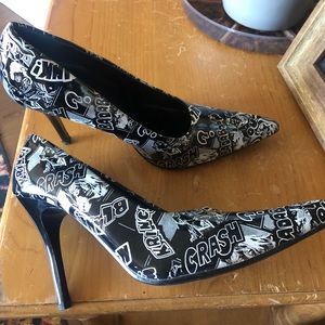 Comic strip stilettos
